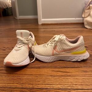 Nike React Infinity Run Flyknit Sneakers